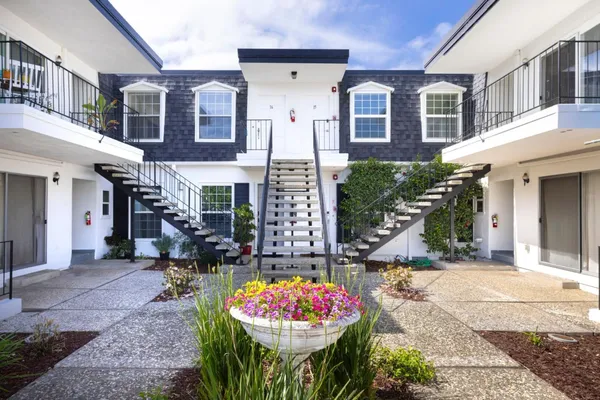 $599,000 | 1915 Mt Vernon Court, Unit 15, Mountain View, CA 94040