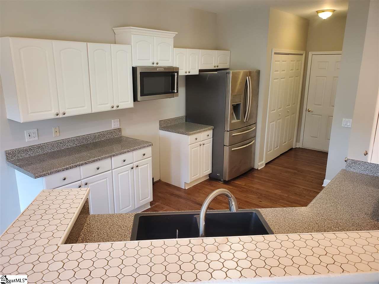 110 Circle Road Greer, SC 29651 - Photo 8 of 13 Gallery Image 8