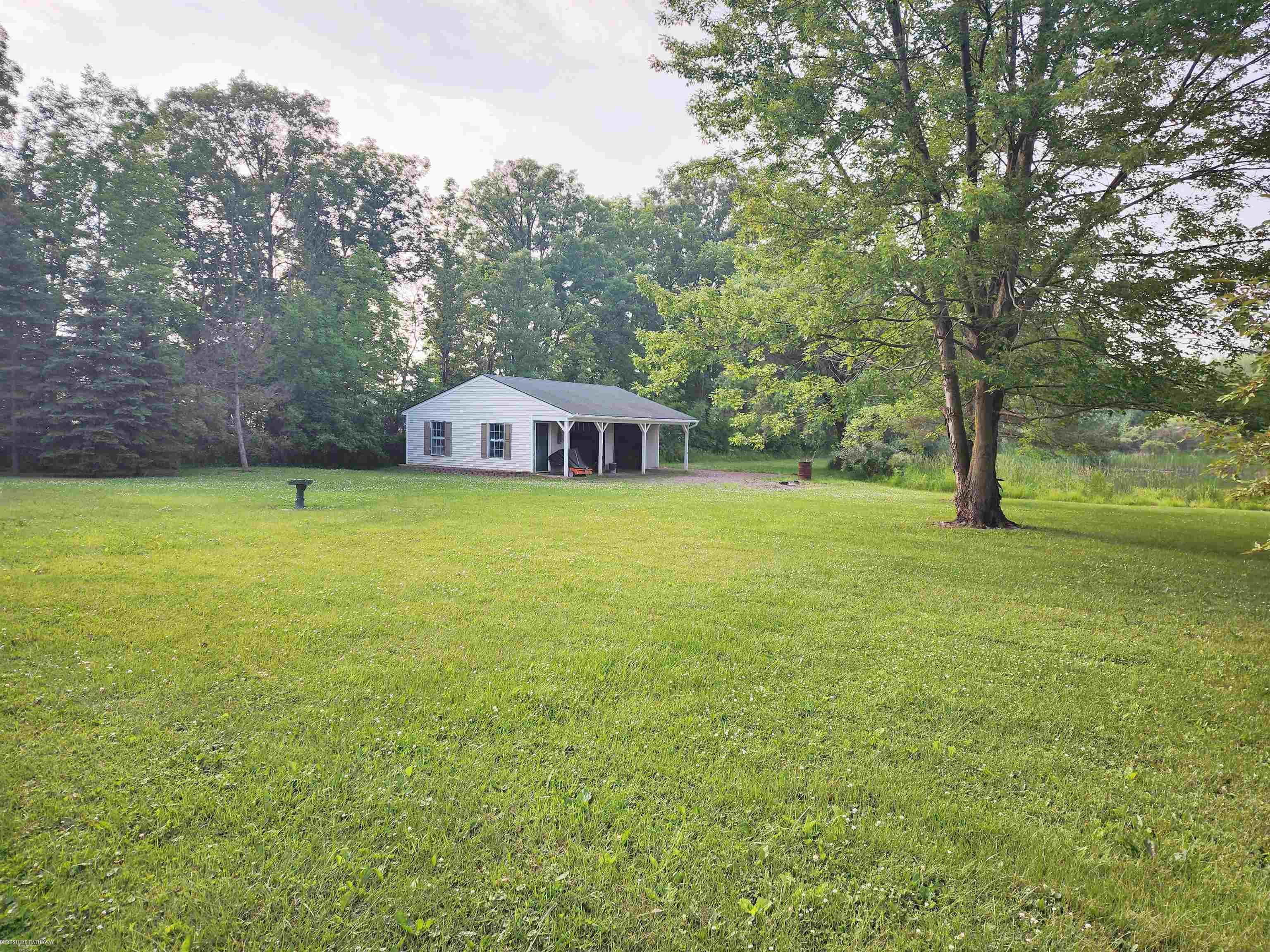 12606 Dunn Road Memphis, MI 48041 - Photo 14 of 34