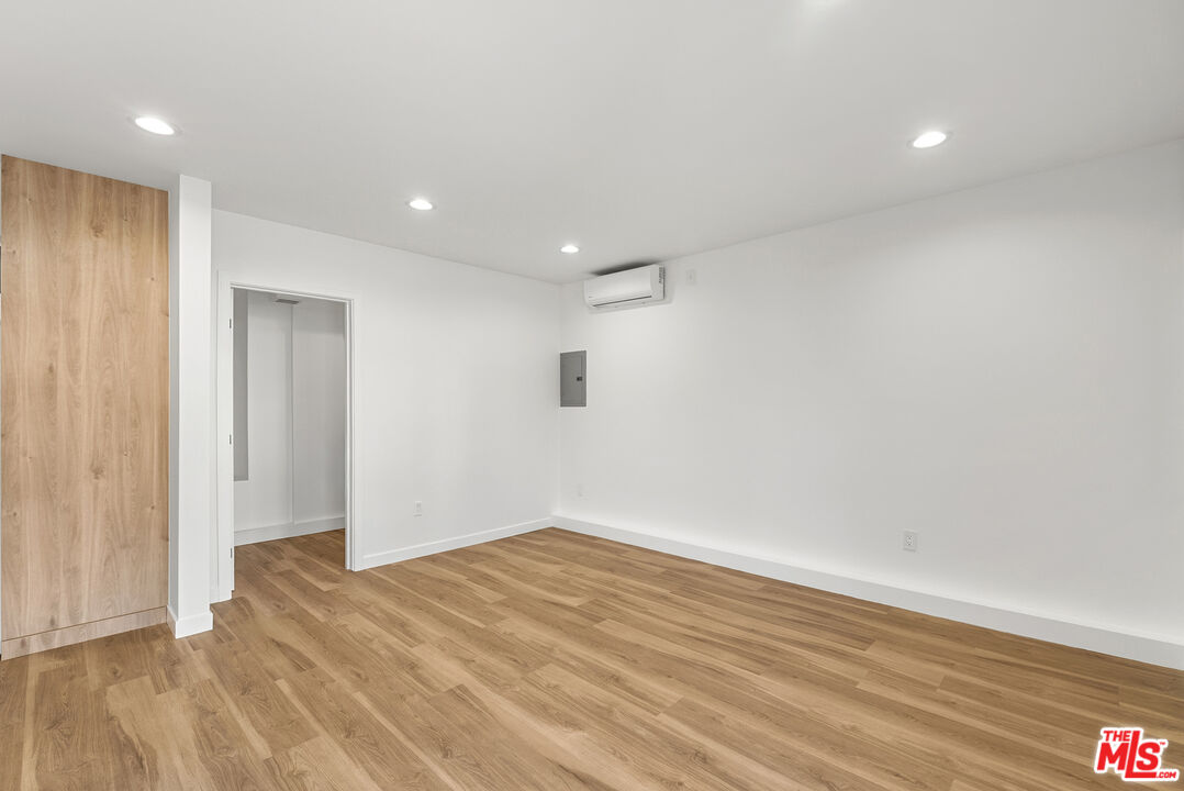 11945 Sonoma Way Porter Ranch, CA 91326 - Photo 4 of 17