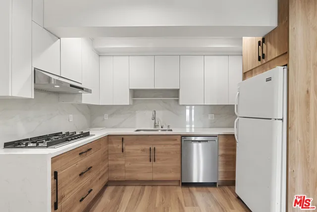 $2,400 | 11945 Sonoma Way, Porter Ranch, CA 91326