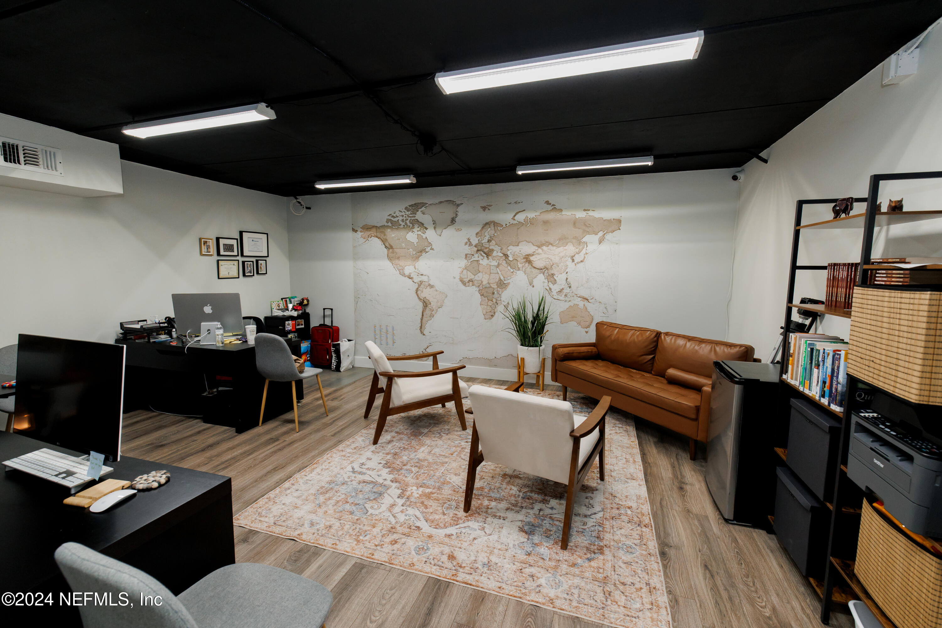 2016 Anniston Road Jacksonville, FL 32246 - Photo 34 of 40 Office or classroom upstairs