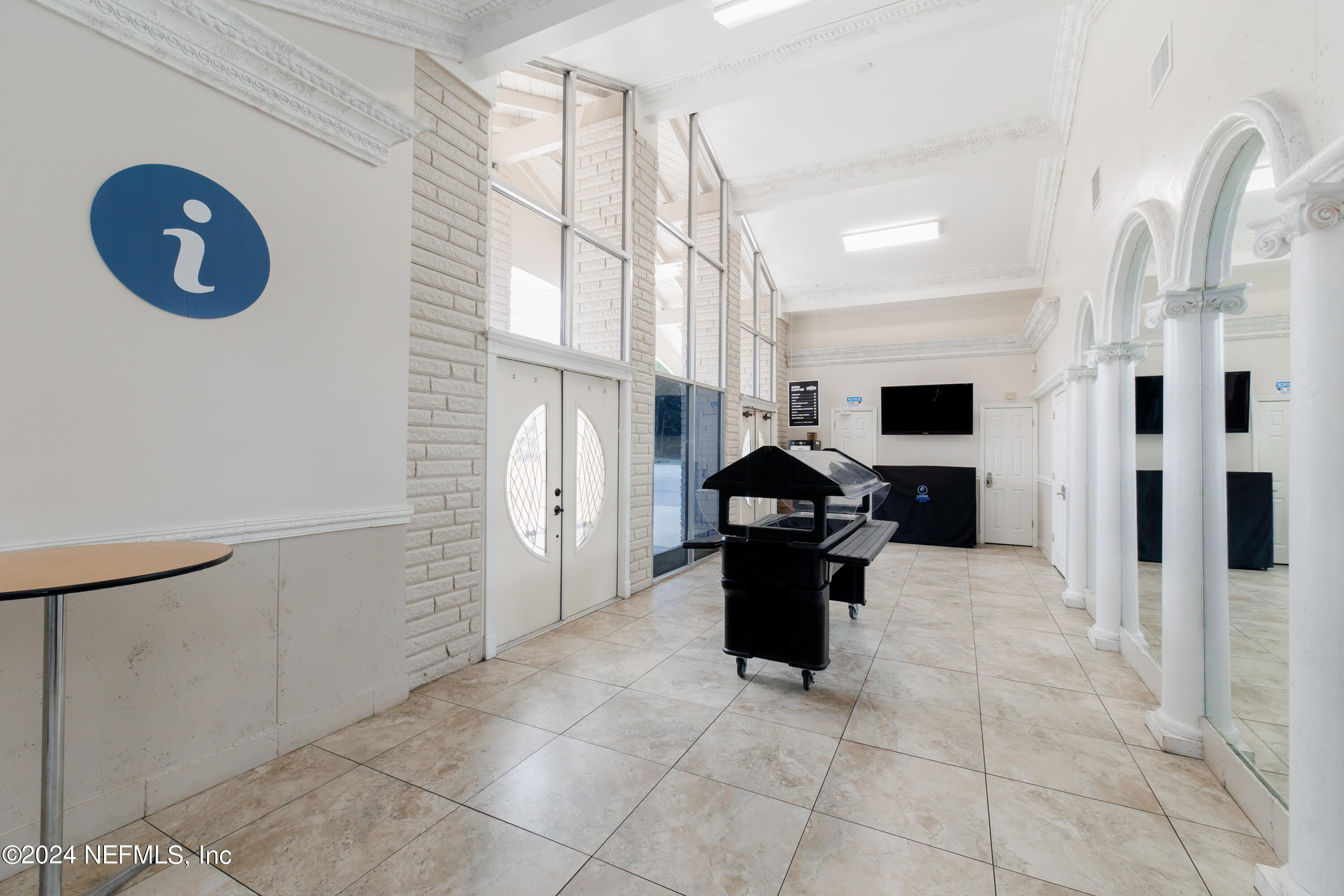 2016 Anniston Road Jacksonville, FL 32246 - Photo 7 of 40 FOYER