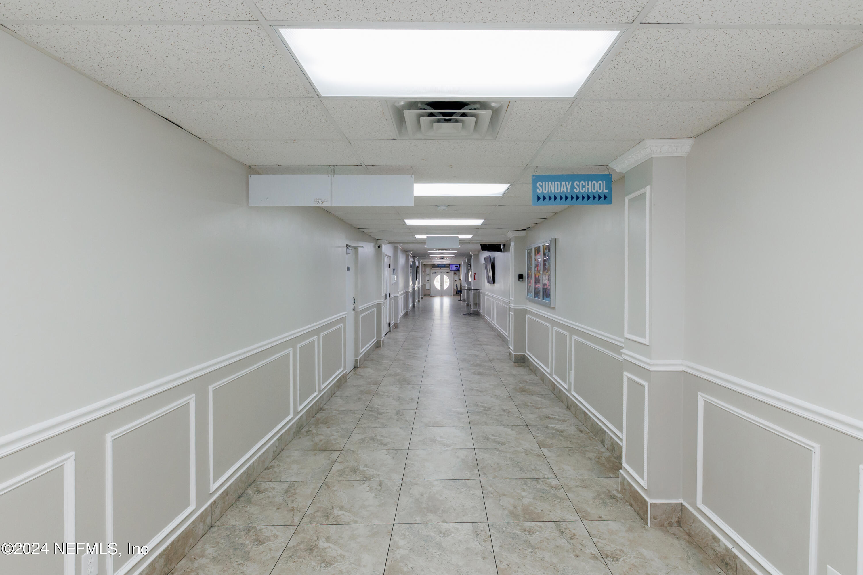 2016 Anniston Road Jacksonville, FL 32246 - Photo 8 of 40 LSC hallway