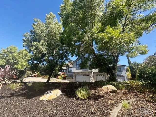 $1,499,950 | 1104 Calistoga Road, Santa Rosa, CA 95409