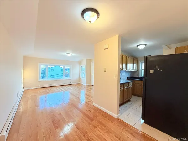 $2,800 | 239-13 86th Avenue, Unit 2 | Bellerose