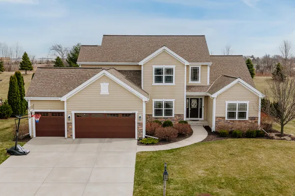 $835,000 | 10194 South 34th Street, Franklin, WI 53132