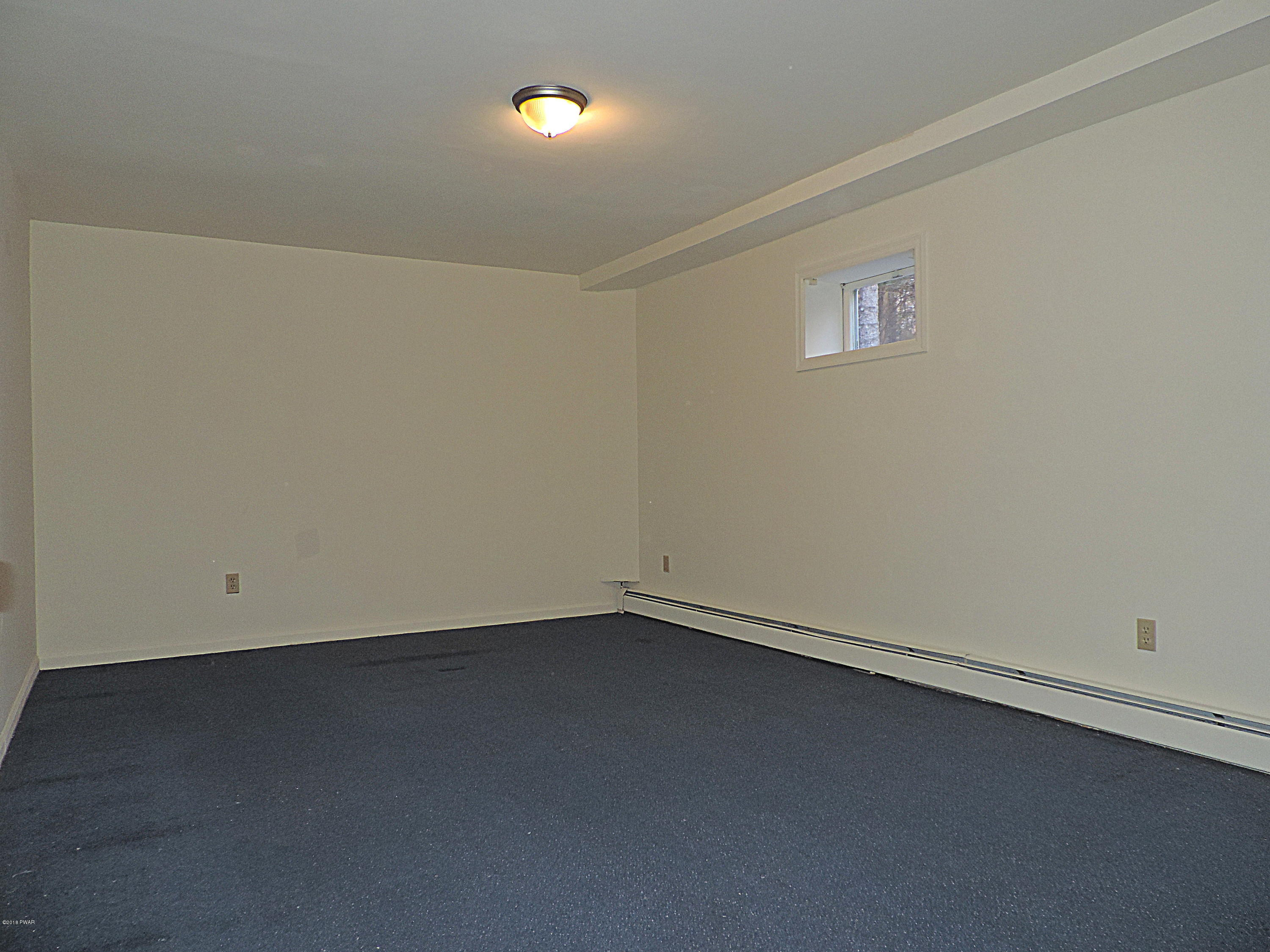 121 Ranger Road Greeley, PA 18425 - Photo 34 of 45 121 Ranger Road 099