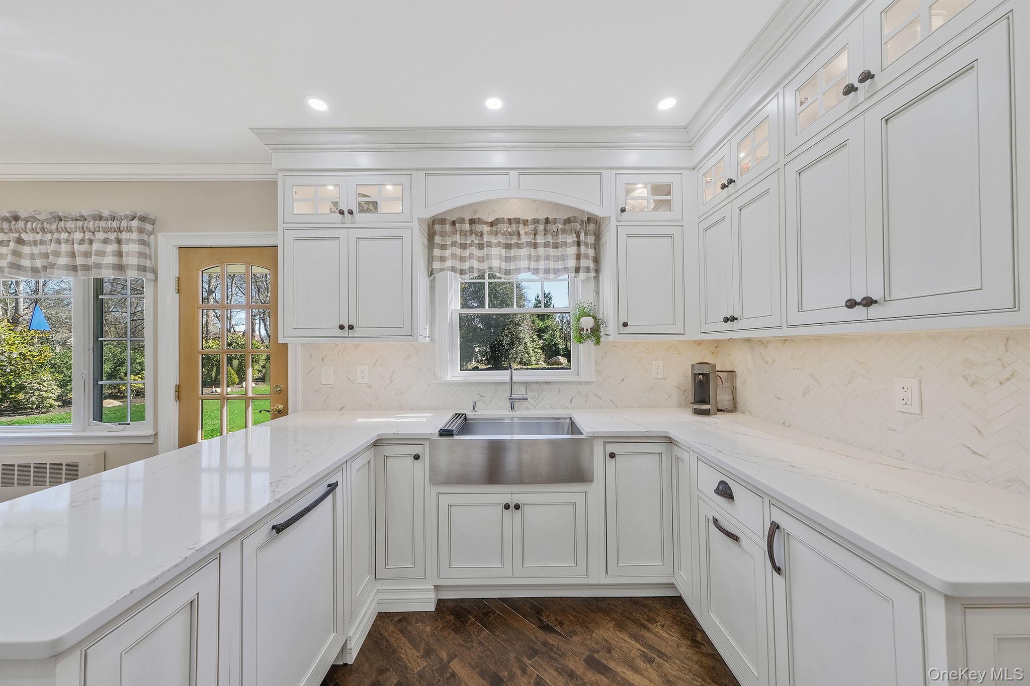 15 Maple Road Setauket, NY 11733 - Photo 11 of 47