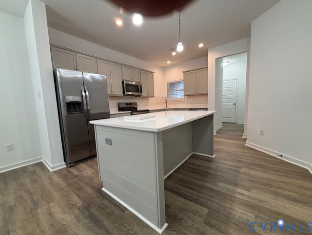 7877 Old Guild Road, Unit 7877 Richmond, VA 23237 - Photo 41 of 41 Kitchen featuring stainless steel appliances, hang