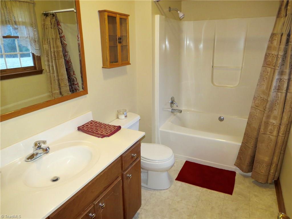 640 Moir Mill Road Eden, NC 27288 - Photo 9 of 19 Master bathroom