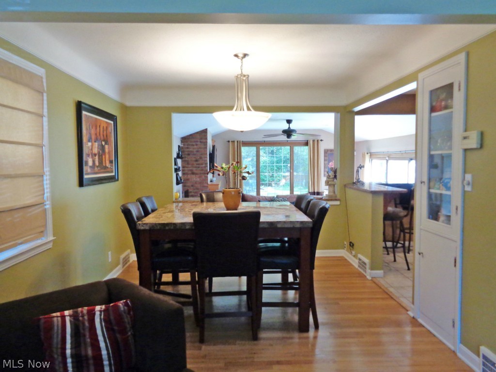 1333 Ford Road Lyndhurst, OH 44124 - Photo 3 of 20