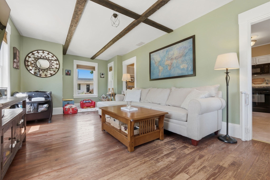 47 Whitehall Road Amesbury, MA 01913 - Photo 5 of 36