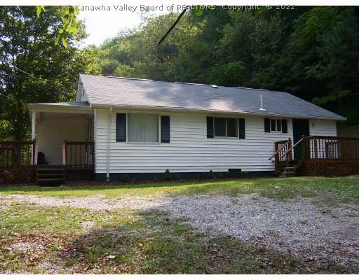 11 Jake Good Road Tad, WV 25201 - Photo 8 of 8 Exterior Front. Side of home from driveway as you approach.