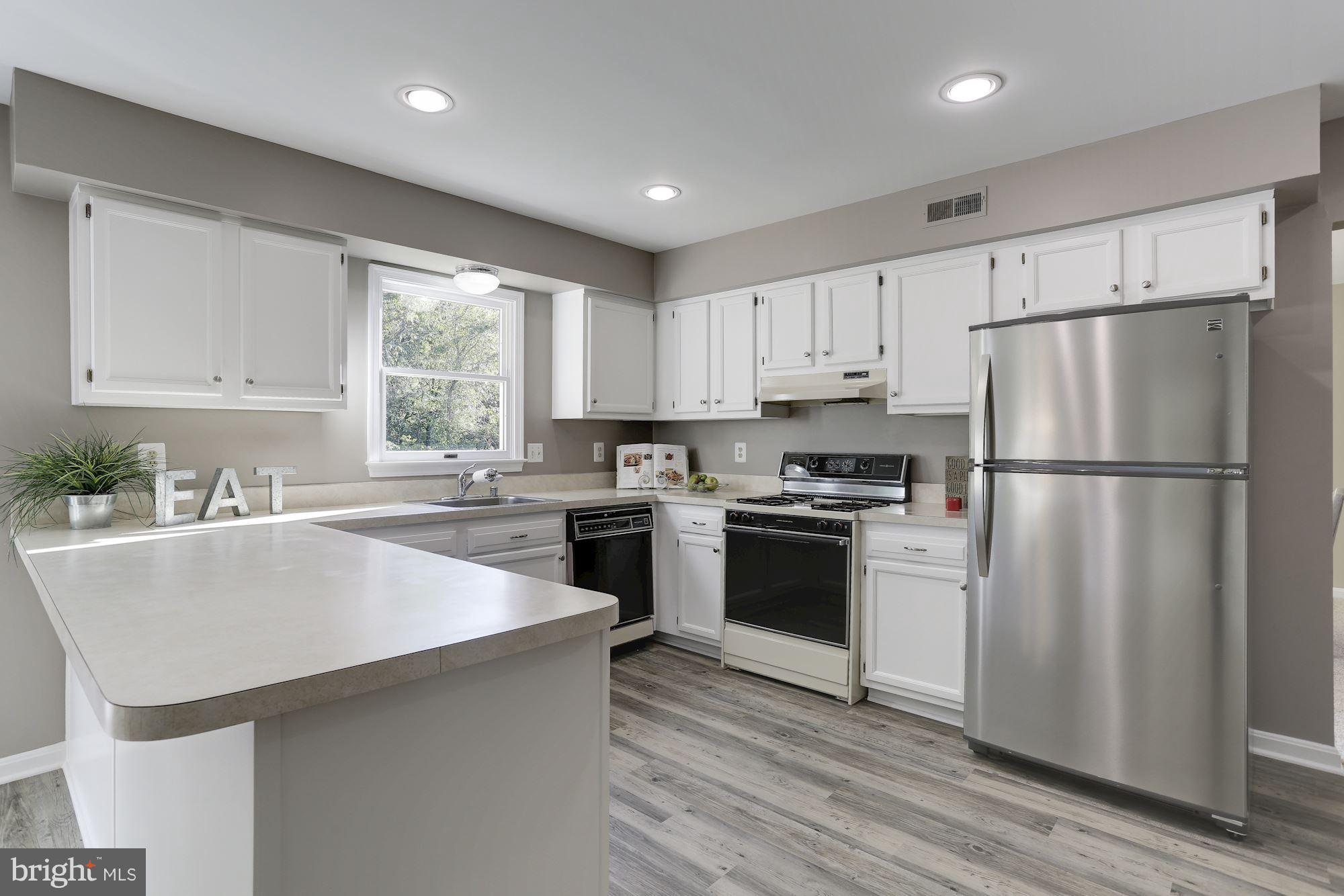 13024 Broadmore Road Silver Spring, MD 20904 - Photo 12 of 29 Kitchen