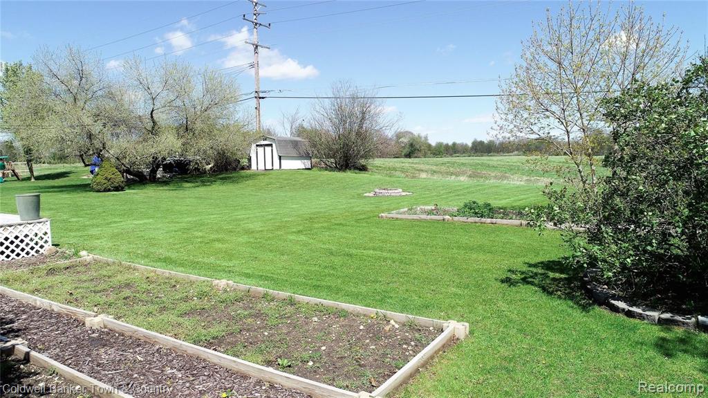 5675 Pinckney Road Howell, MI 48843 - Photo 31 of 36