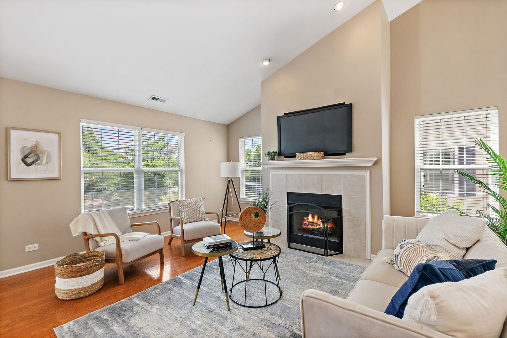 2330 Georgetown Circle Aurora, IL 60503 - Photo 3 of 30