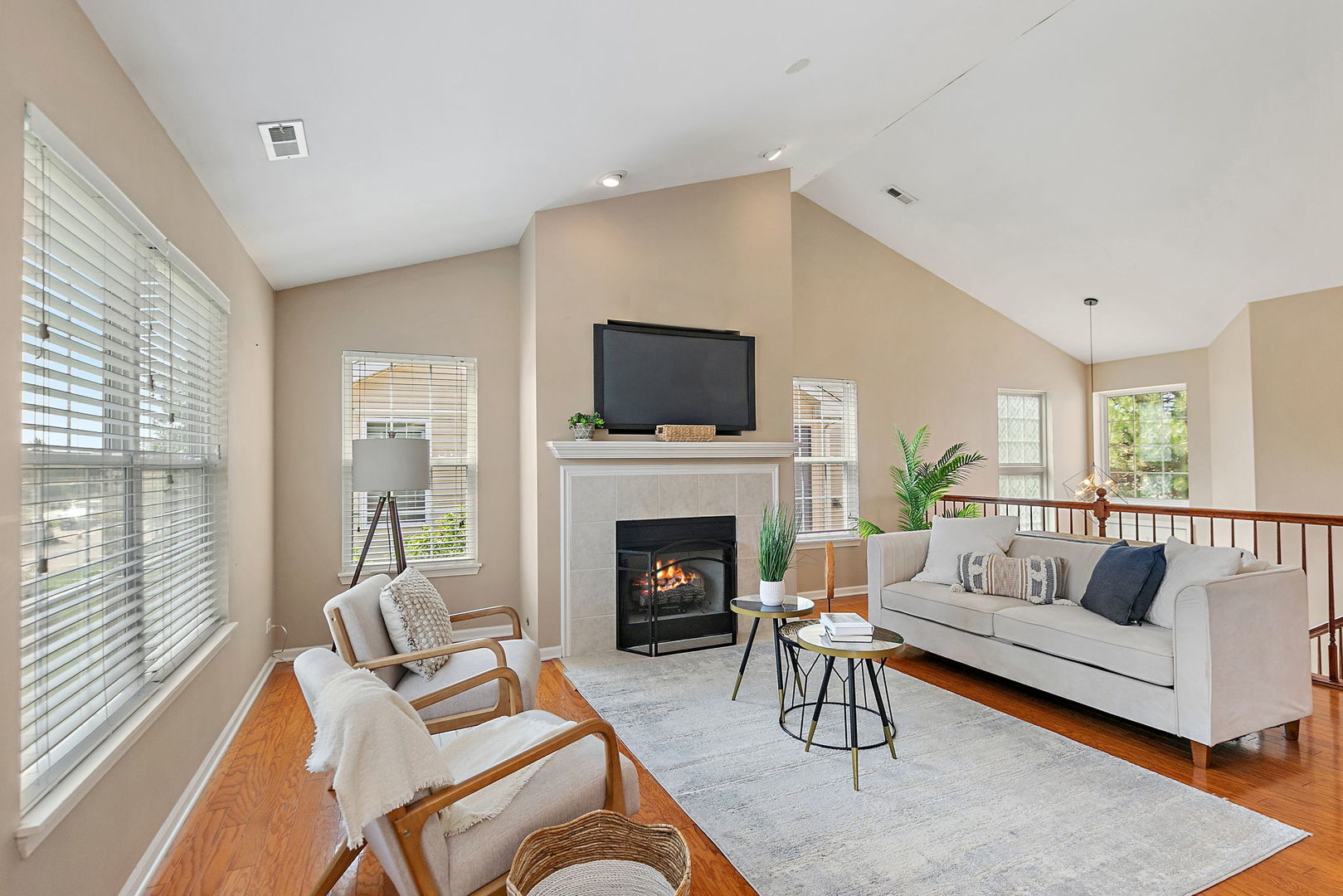 2330 Georgetown Circle Aurora, IL 60503 - Photo 4 of 30