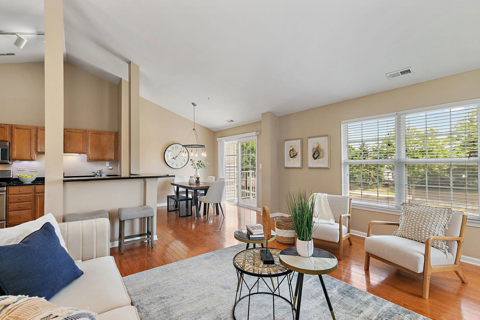 2330 Georgetown Circle Aurora, IL 60503 - Photo 7 of 30