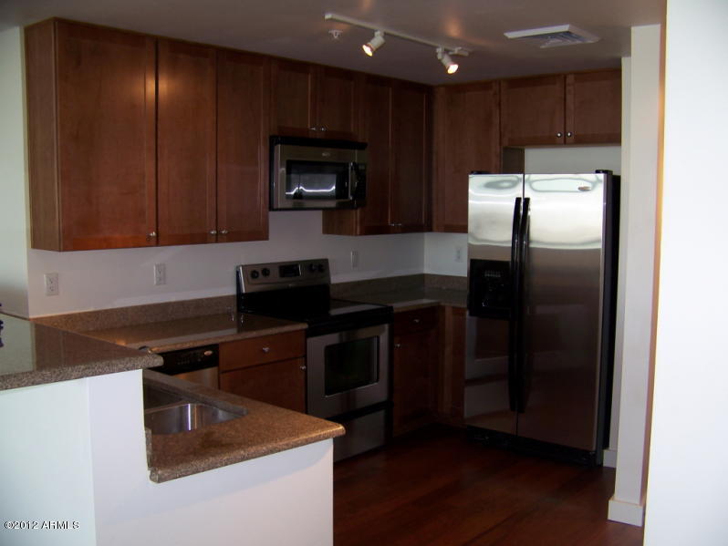 310 South 4th Street, Unit 1304 Phoenix, AZ 85004 - Photo 3 of 15 Incredible Kitchen
