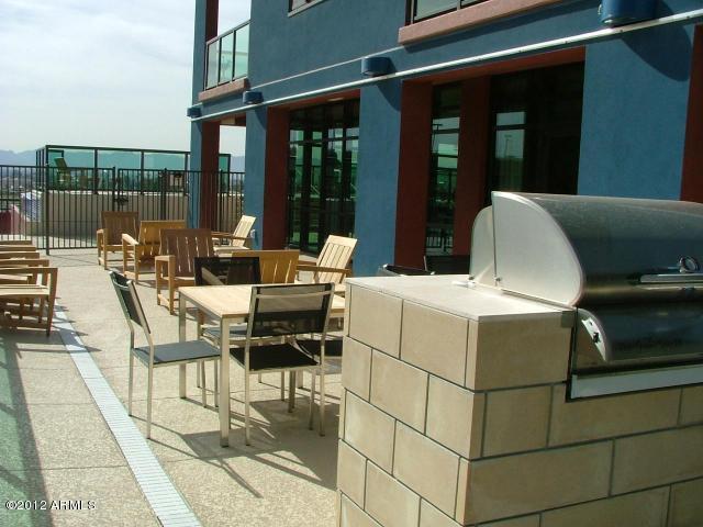 310 South 4th Street, Unit 1304 Phoenix, AZ 85004 - Photo 10 of 15 Outdoor Barbeque Area