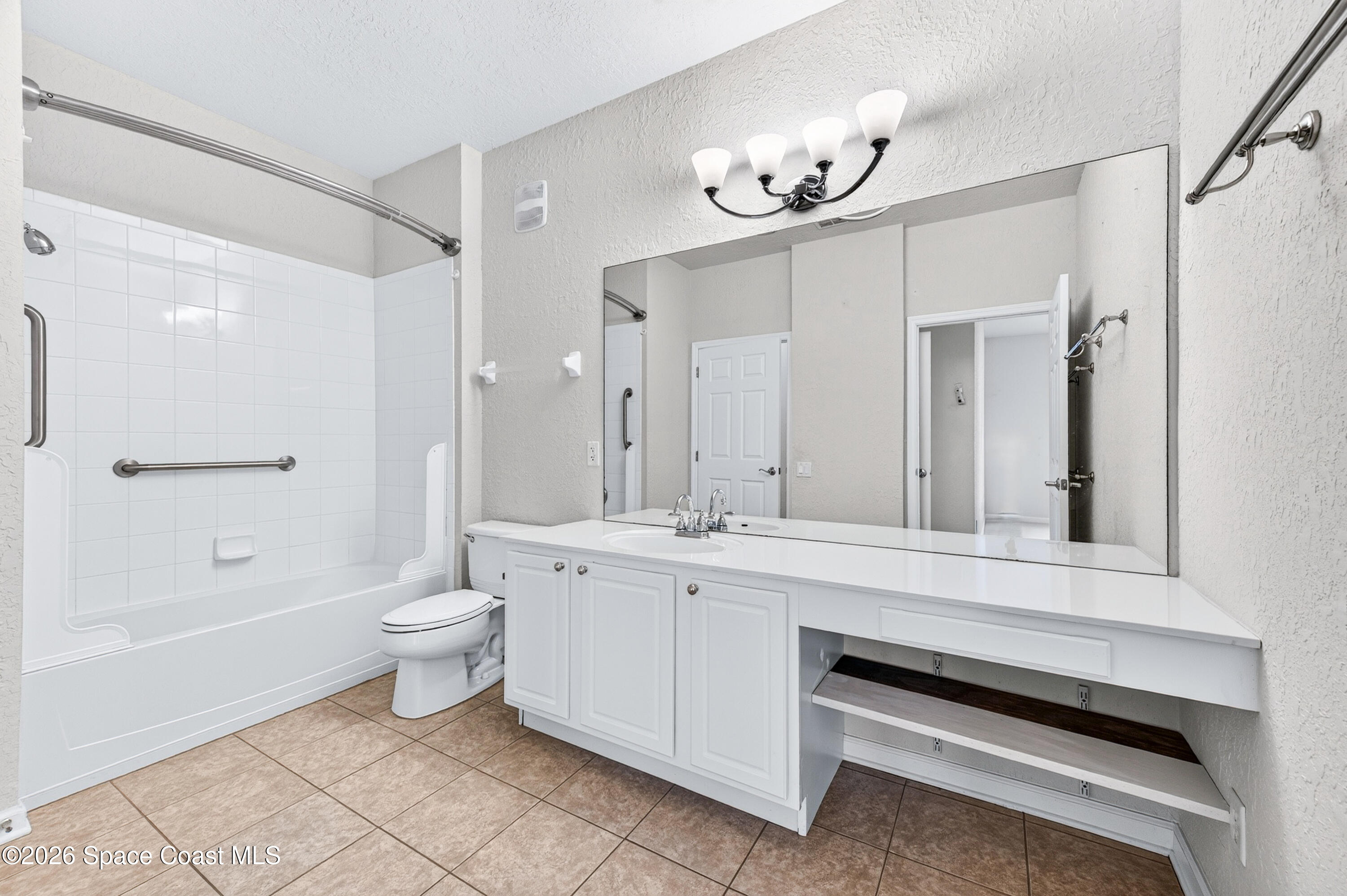 3848 Lexmark Lane, Unit 210 Rockledge, FL 32955 - Photo 27 of 44 2nd primary/guest bathroom