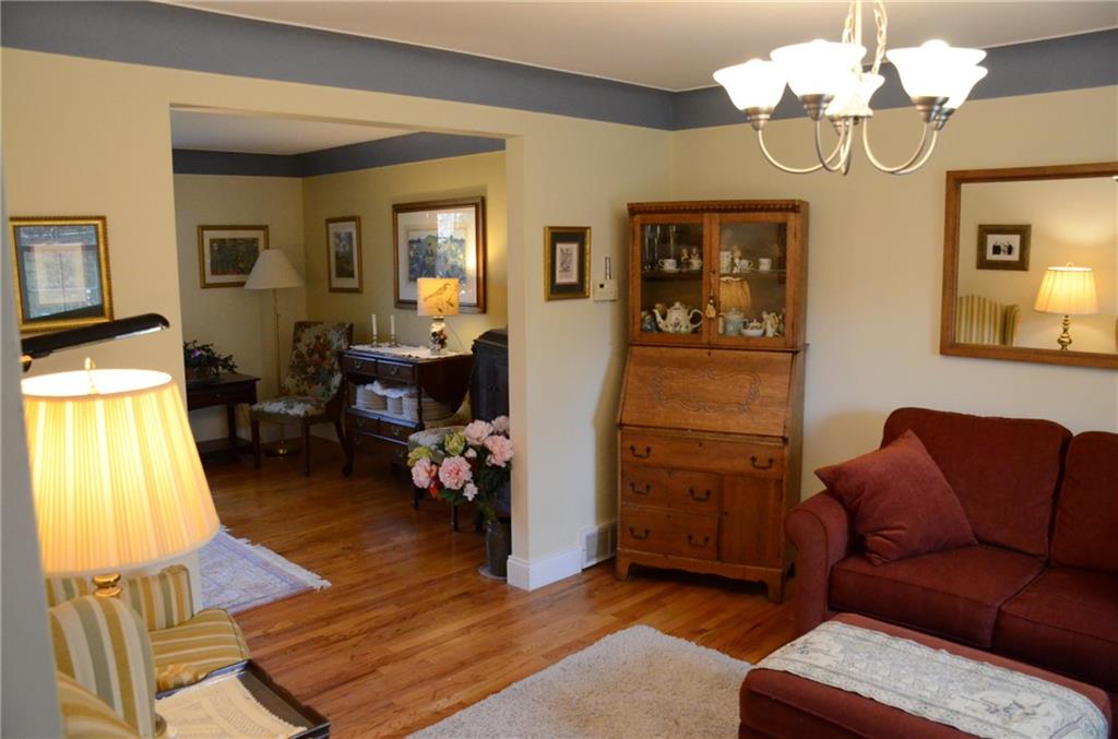 2060 Redcoach Road Allison Park, PA 15101 - Photo 4 of 25 Gallery Image 4