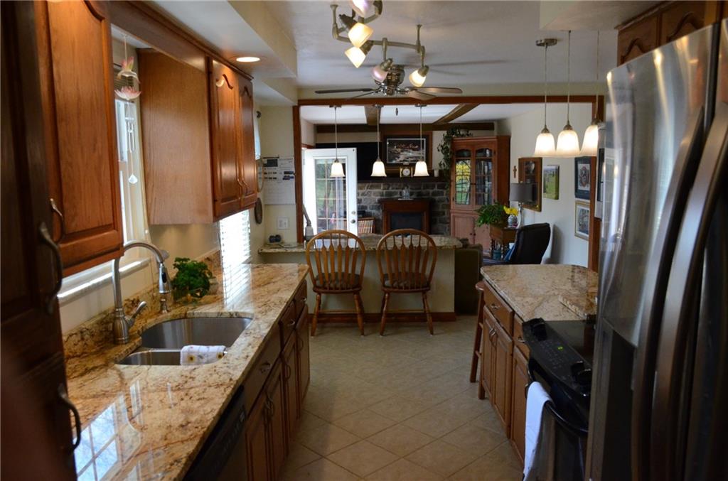 2060 Redcoach Road Allison Park, PA 15101 - Photo 6 of 25 Gallery Image 6