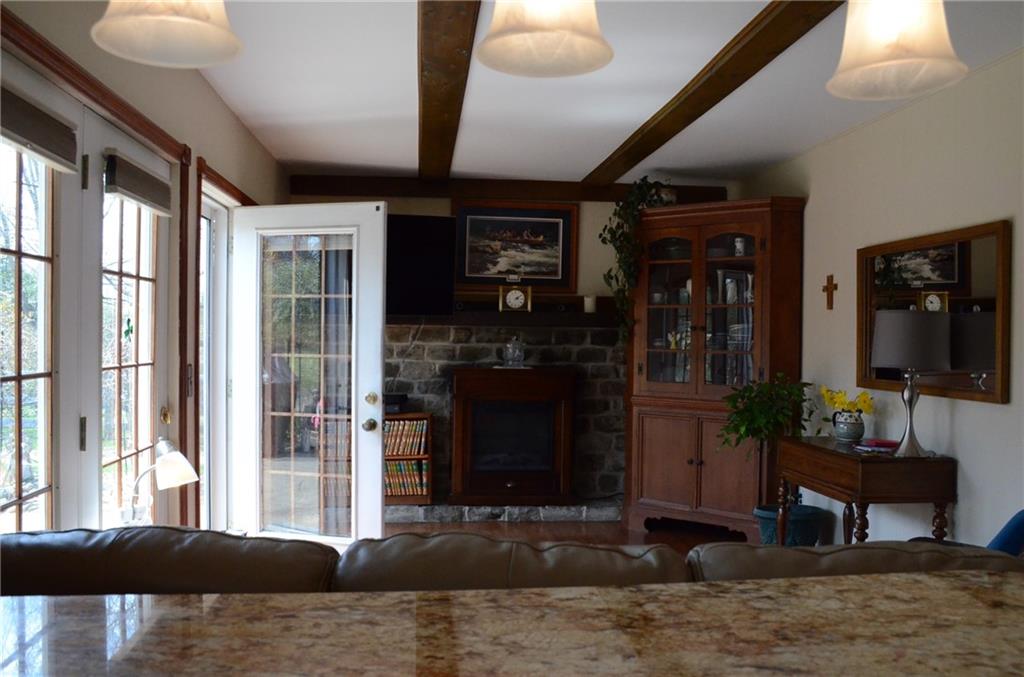 2060 Redcoach Road Allison Park, PA 15101 - Photo 9 of 25 Gallery Image 9