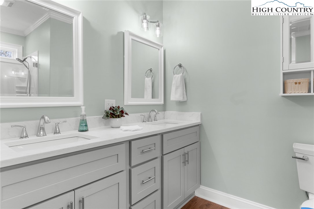 219 Grayson Street Sparta, NC 28675 - Photo 11 of 31