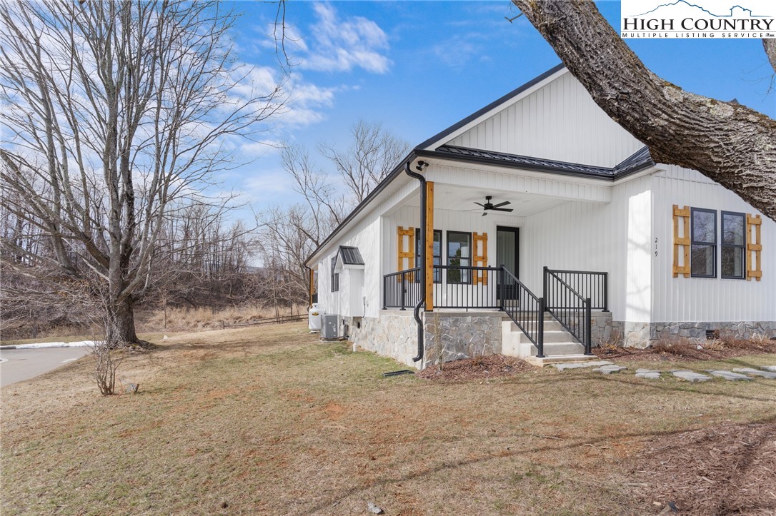 219 Grayson Street Sparta, NC 28675 - Photo 26 of 31