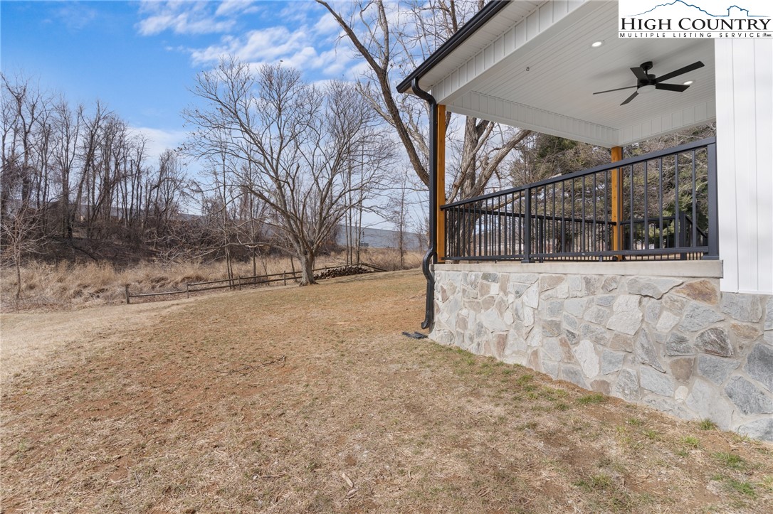 219 Grayson Street Sparta, NC 28675 - Photo 27 of 31
