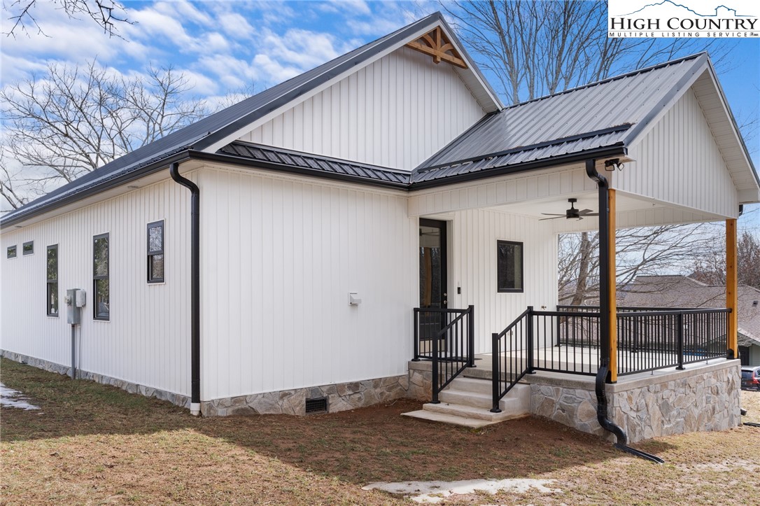 219 Grayson Street Sparta, NC 28675 - Photo 30 of 31