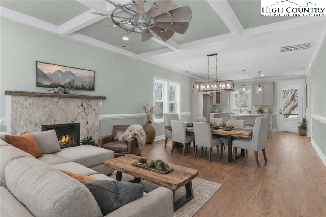 219 Grayson Street Sparta, NC 28675 - Photo 4 of 31