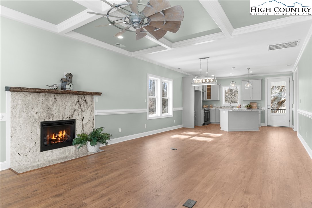 219 Grayson Street Sparta, NC 28675 - Photo 5 of 31