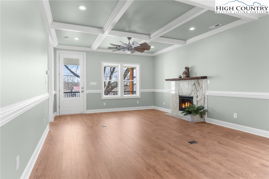 219 Grayson Street Sparta, NC 28675 - Photo 6 of 31