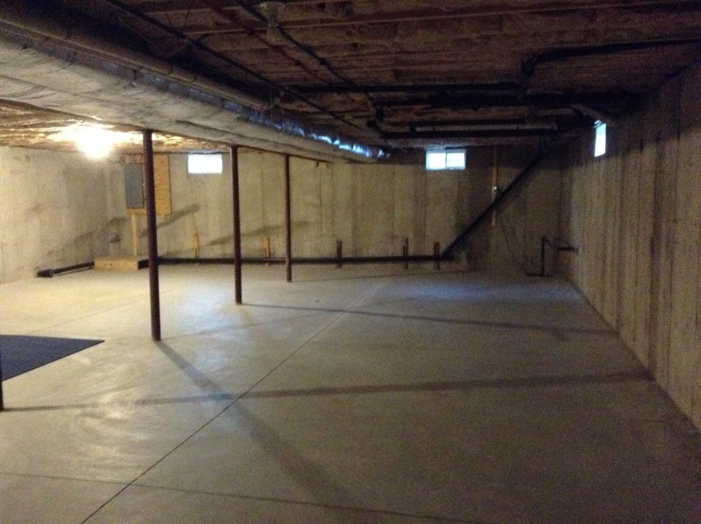 14 Mount Vernon Road Chicopee, MA 01013 - Photo 14 of 18 Gallery Image 14