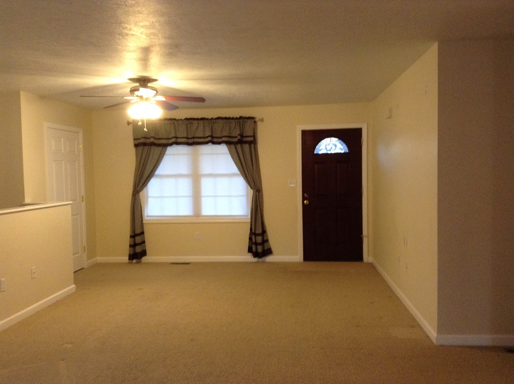 14 Mount Vernon Road Chicopee, MA 01013 - Photo 18 of 18 Gallery Image 18