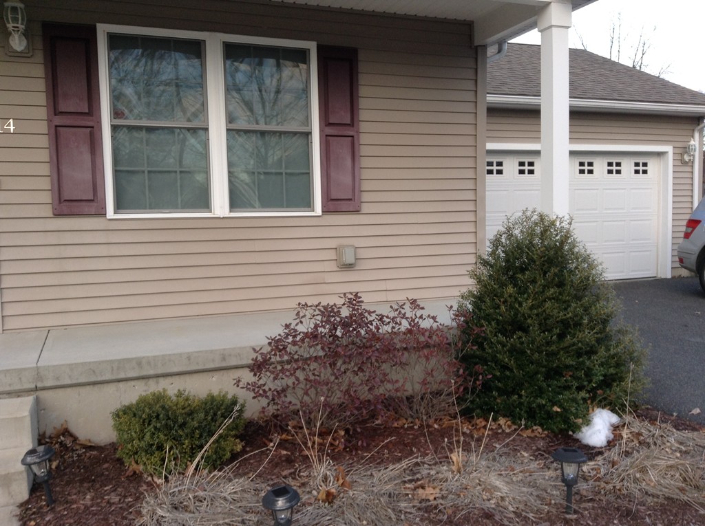 14 Mount Vernon Road Chicopee, MA 01013 - Photo 3 of 18 Gallery Image 3