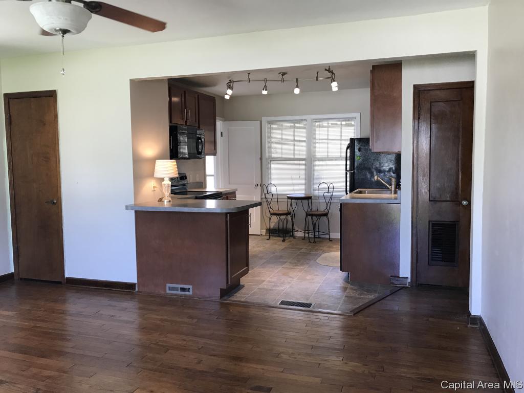 3336 South Palmer Street Springfield, IL 62703 - Photo 6 of 20