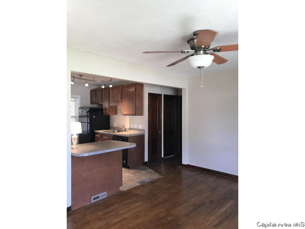 3336 South Palmer Street Springfield, IL 62703 - Photo 7 of 20