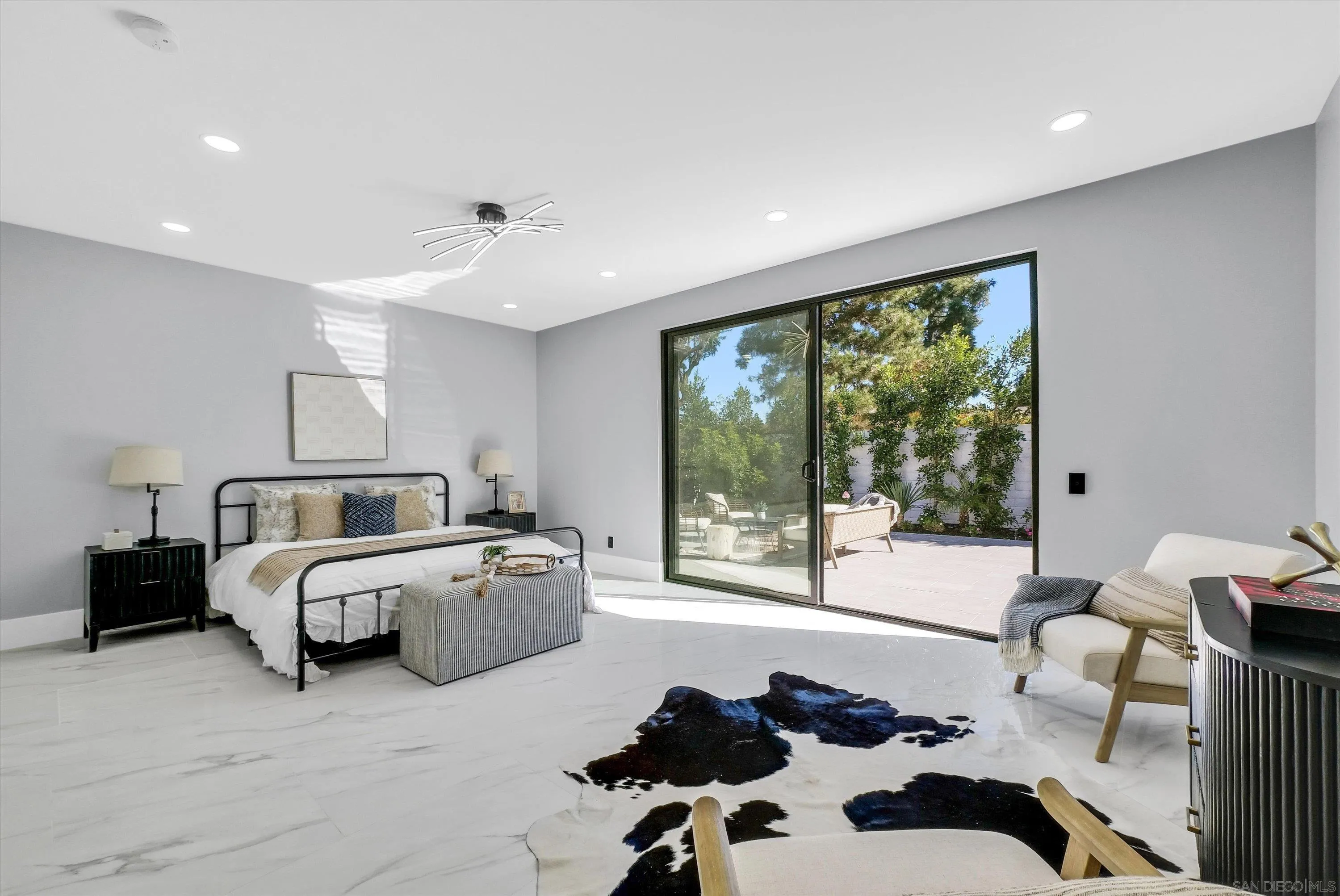 18802 Saginaw Drive Irvine, CA 92603 - Photo 7 of 37