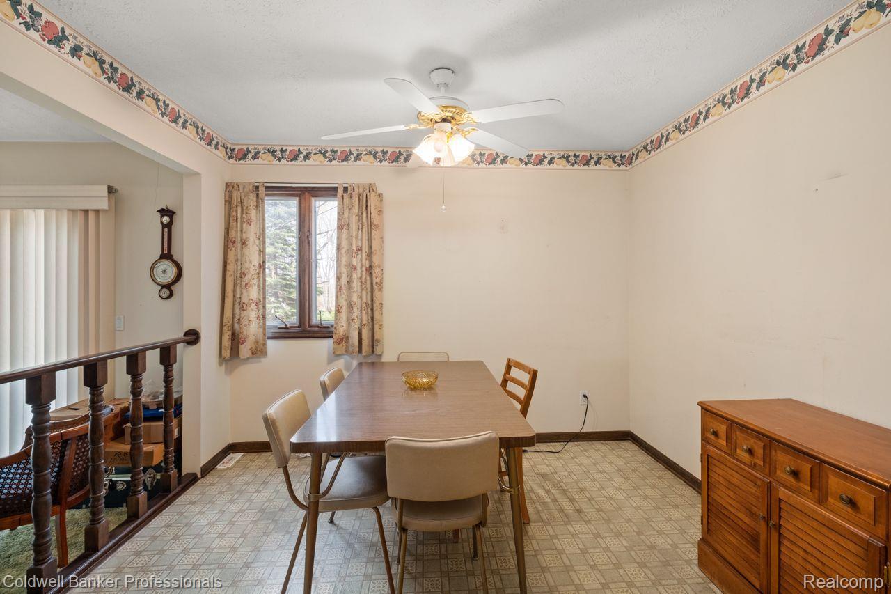 12520 Clyde Road Fenton, MI 48430 - Photo 12 of 36 Gallery Image 12
