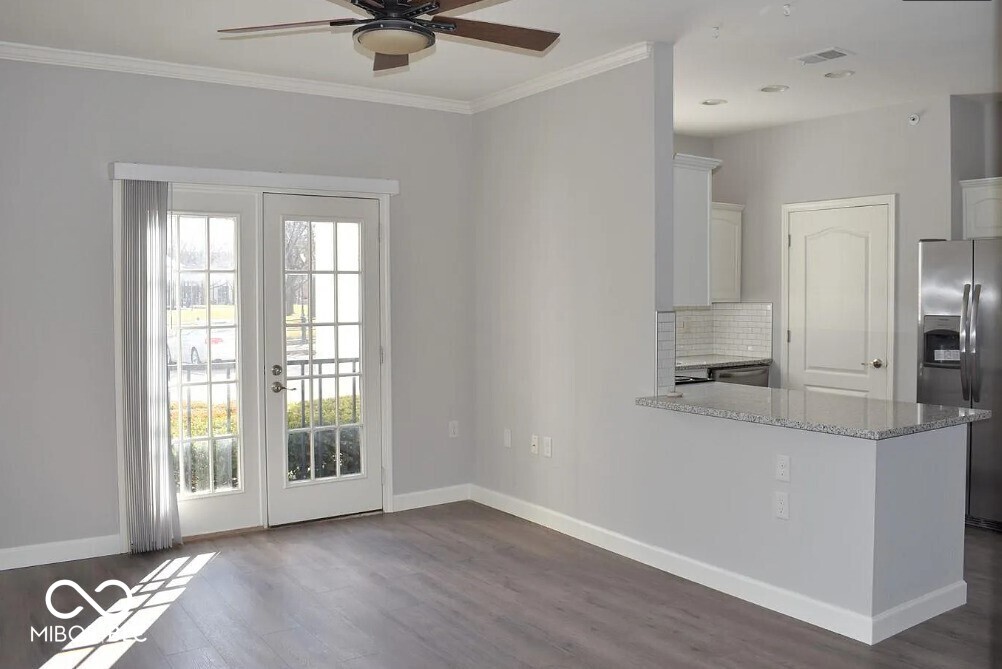 12938 University Crescent, Unit 1A Carmel, IN 46032 - Photo 2 of 15