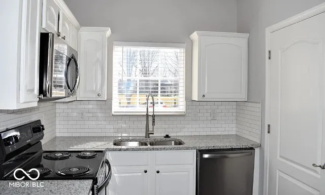 $1,500 | 12938 University Crescent, Unit 1A, Carmel, IN 46032