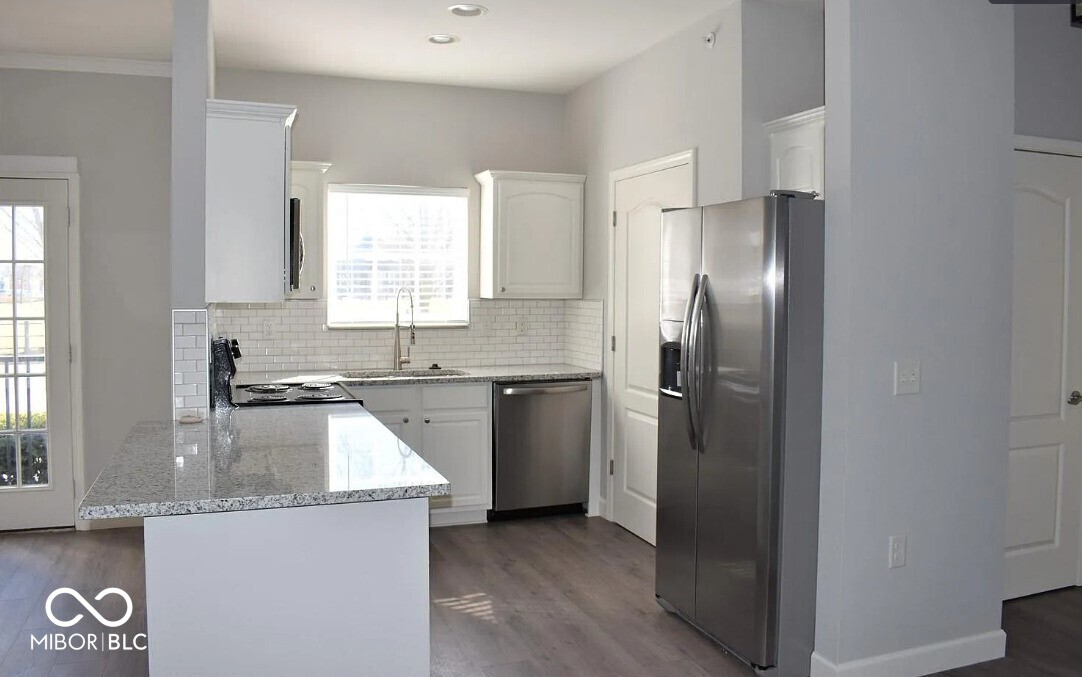 12938 University Crescent, Unit 1A Carmel, IN 46032 - Photo 6 of 15