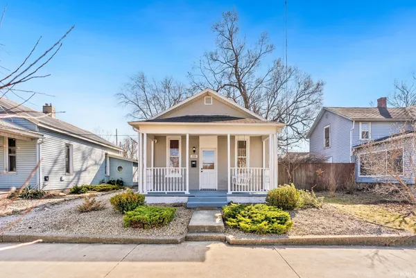 $159,900 | 735 West Market Street, Warsaw, IN 46580