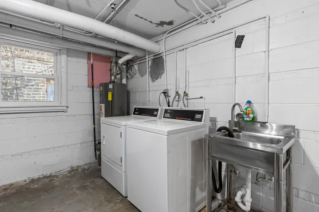 $3,000 | 135 Custer Avenue, Unit 3, Evanston, IL 60202