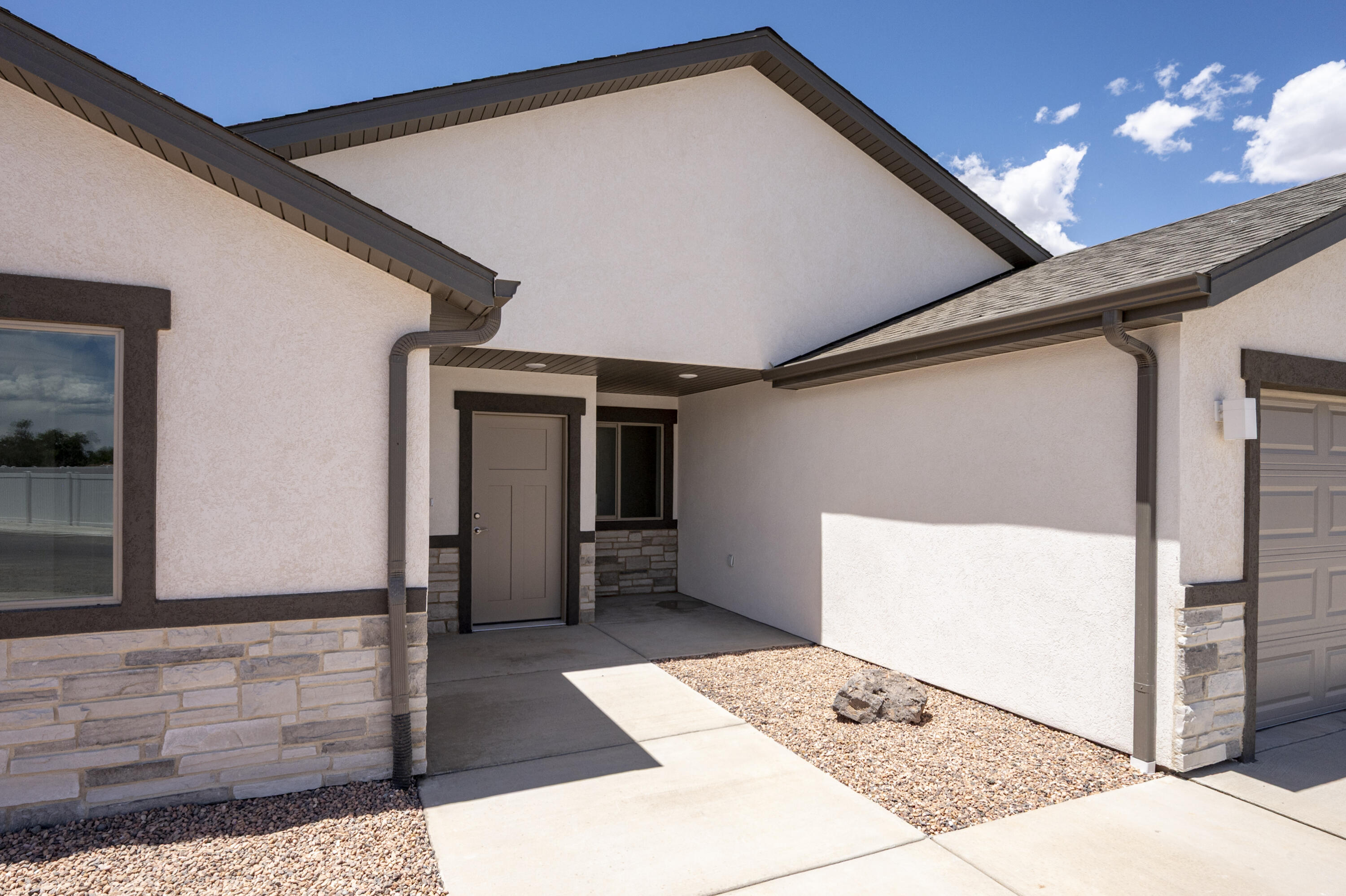 3887 North Hawks Landing Loop Cedar City, UT 84721 - Photo 4 of 46 3887 N Hawk Landing-13