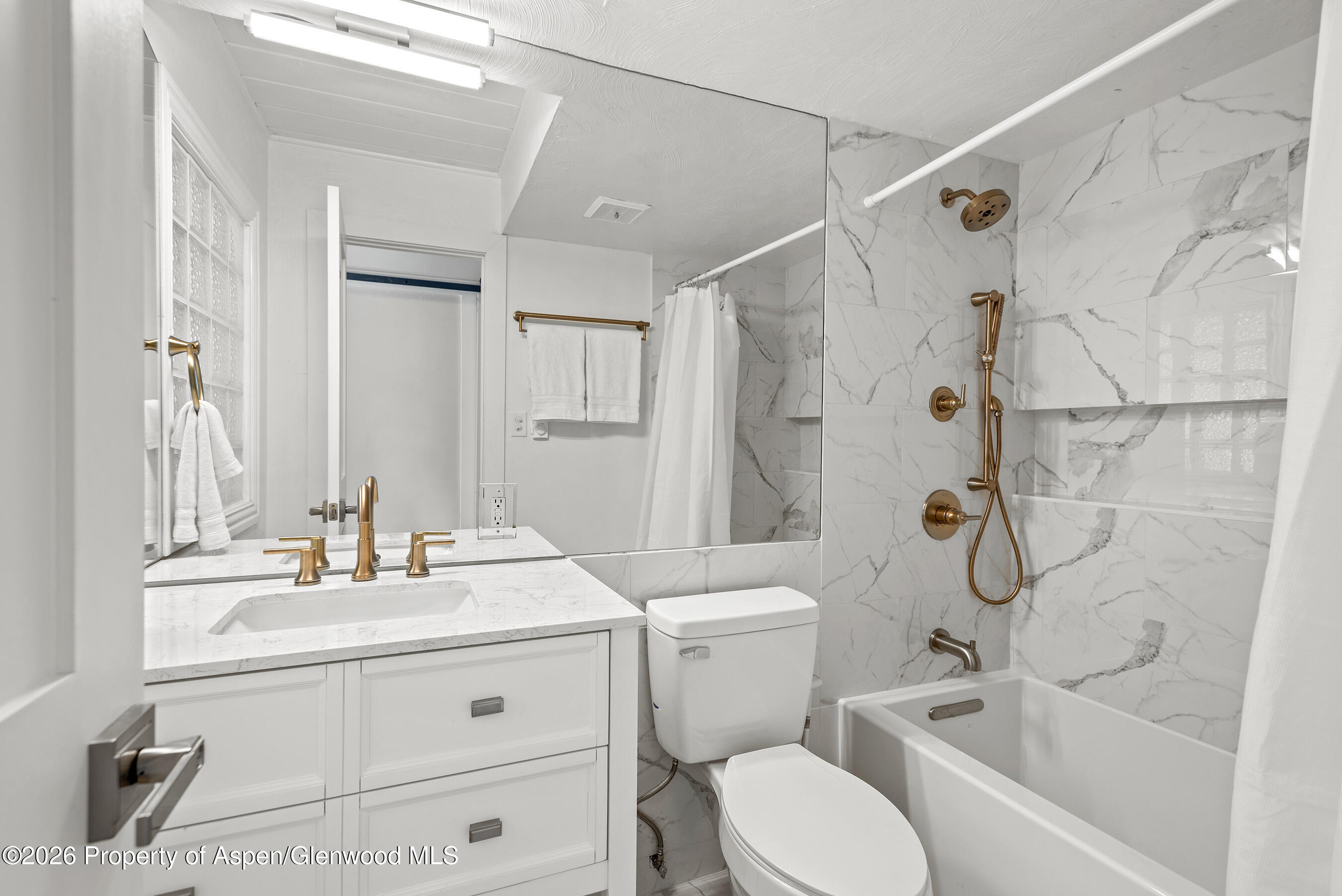 1024 East Cooper Avenue, Unit 2 Aspen, CO 81611 - Photo 22 of 25 Guest Bath 2